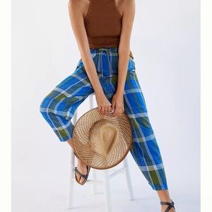 Anthropologie plaid tapered beach pants, size xs